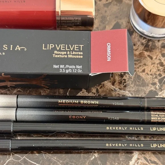 NWT Anastasia Beverly Hills Makeup Bundle.